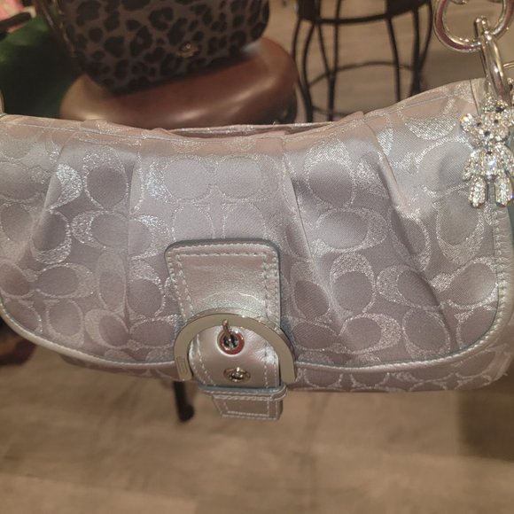EUC - Coach Handbag Silver Gray Metal Signature monogram without a bear keychain - Picture 3 of 12